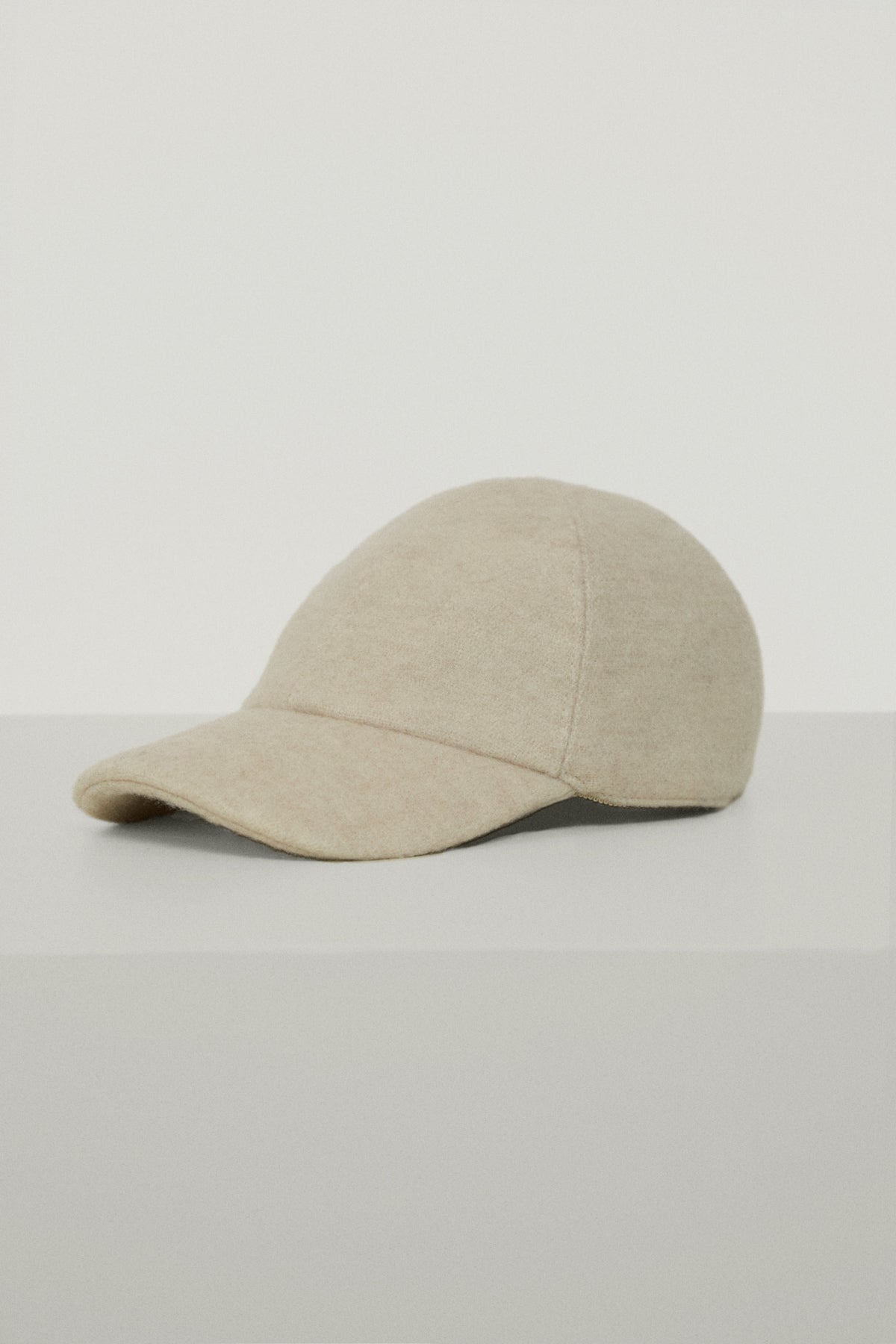 The Woolen Baseball Hat - ecru
