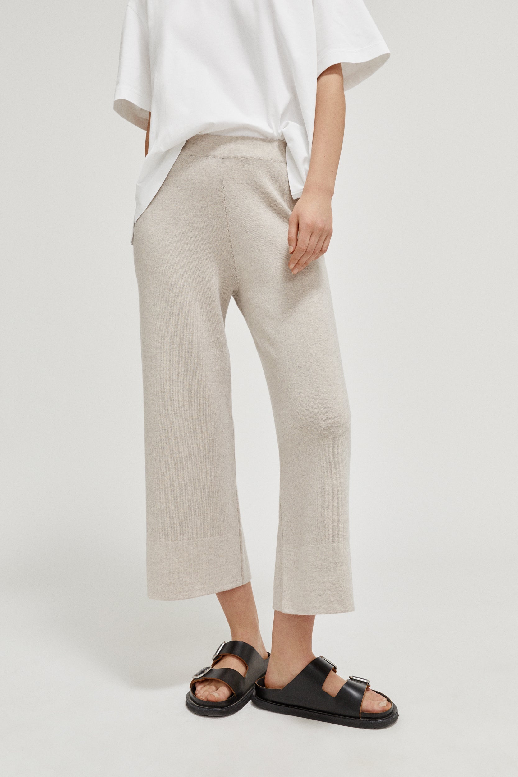 the merino wool wide leg pants greige