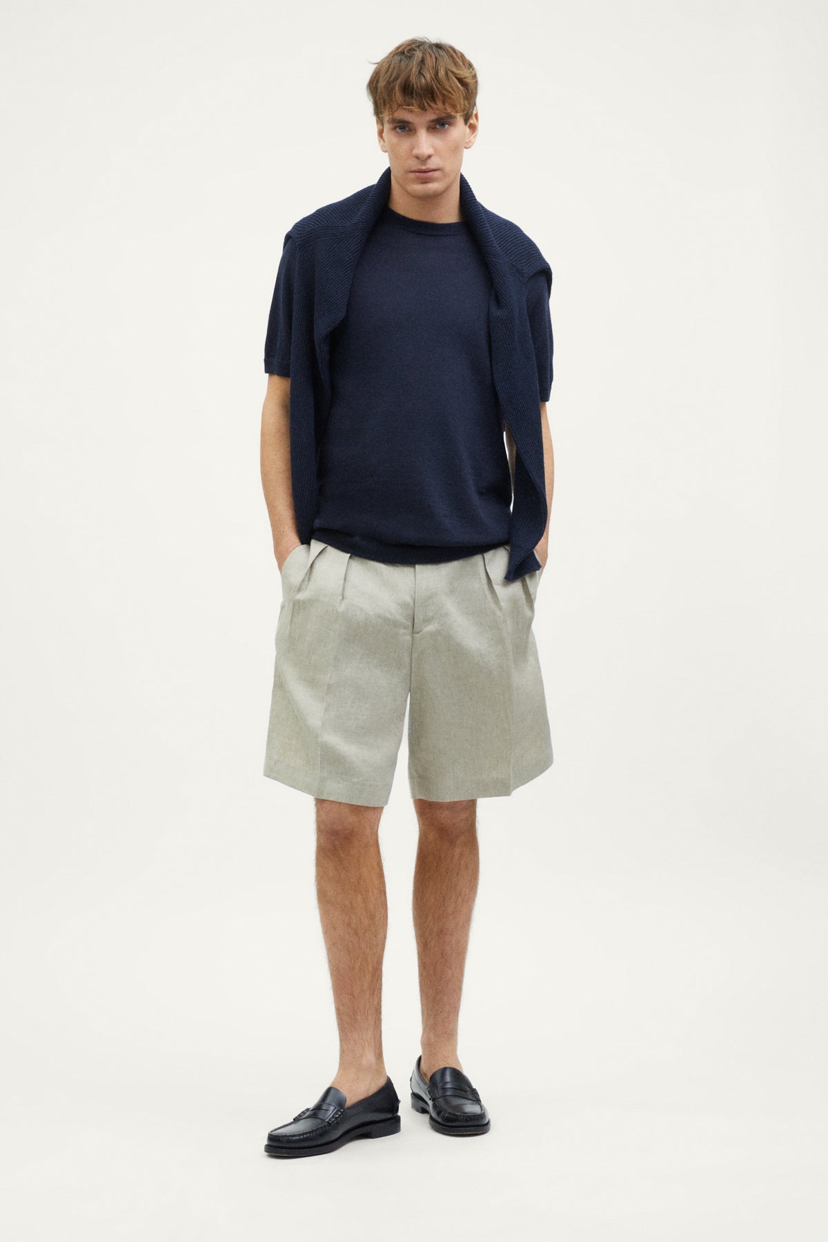 The Linen Twill Bermuda Shorts - sand melange