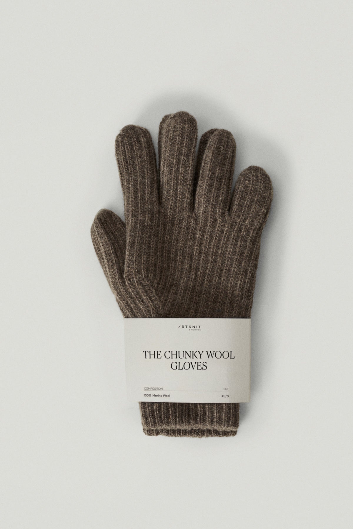 the woolen ribbed gloves taupe