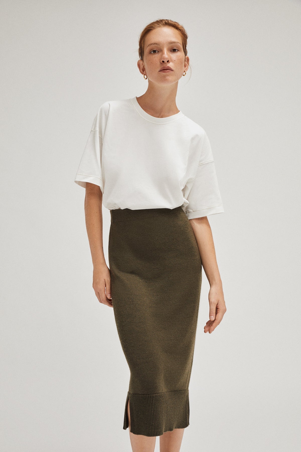 the merino wool skirt military green