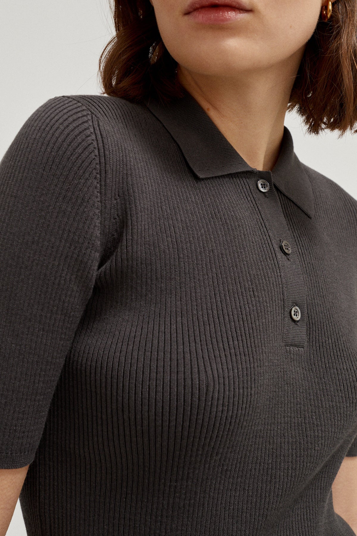 the organic cotton ribbed polo imperfect version graphite