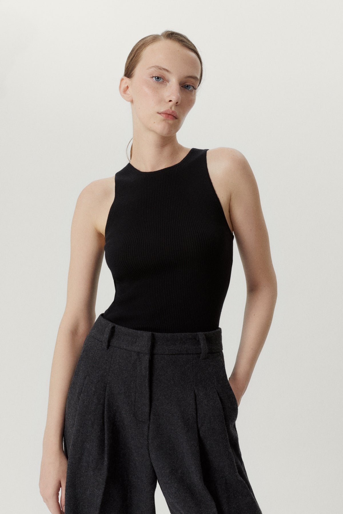 the ultrasoft wool ribbed tank top black
